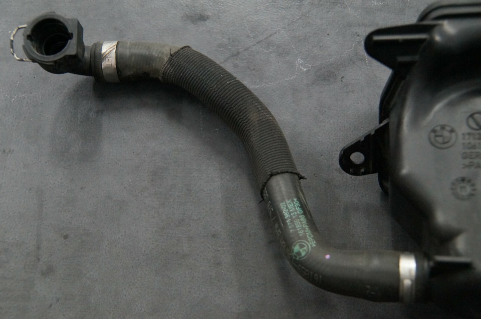 Expansion Tank BMW X6 E71 X5 E70 50iX N63 Intercooler Container 7632212