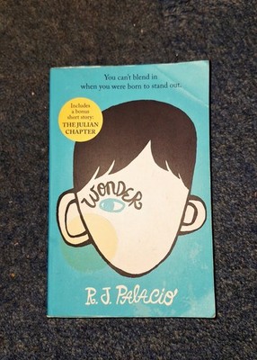Wonder by R.J. Palacio Paperback Inspirational Story   Be Kind Bestseller