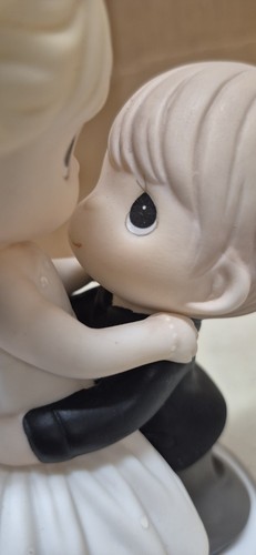 Precious Moments Best Day Ever, Wedding Cake Topper Figurine -SHOWROOM SAMPLE - Picture 9 of 10