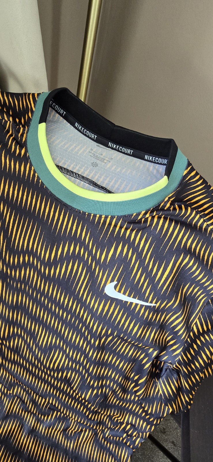Rare Nike Alcaraz Men's Tennis Shirt Black/Gold Size M FD5322-010 image 5
