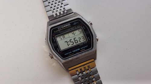 VINTAGE CASIO BLUE MARLIN WATCH W-750 MADE IN JAPAN - Picture 8 of 11