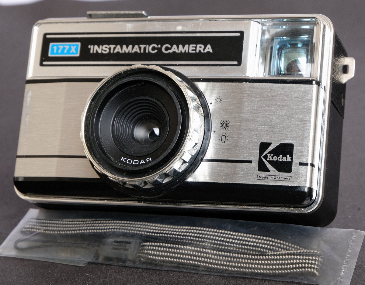 Germany Kodak 177X Instamatic Camera c/w Kodar Lens (Using 126