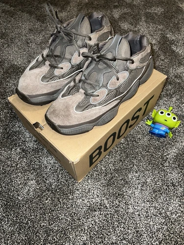 Yeezy 500 “Clay Brown”