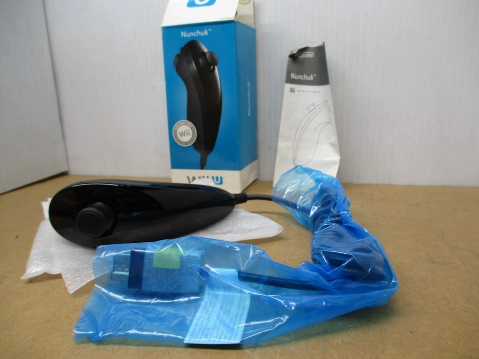 Official Authentic Nintendo Wii Wii U Nunchuk Controller Black Edition BRAND NEW - Image 3 of 3