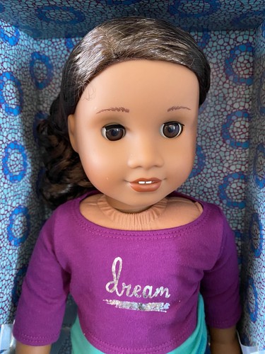 American Girl 18" Doll Gabriela Girl of the Year 2017 Brn Hair & Eyes Dark Skin - Picture 2 of 11