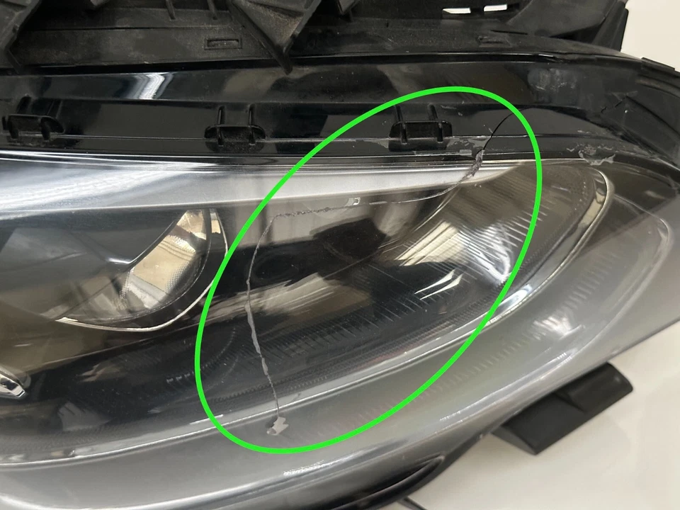 Kia K900 2019-2020 fabricante de equipos originales lado derecho del pasajero mercado de Estados Unidos con faro LED adaptativo Foto 4 de 4