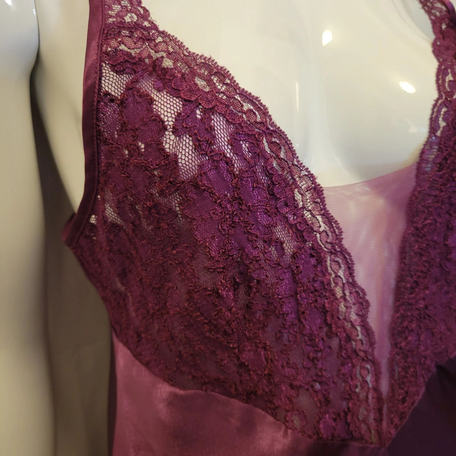 UNDERCOVER Abito Victoria's Secret viola medio vintage etichetta oro slip dress senza maniche raso