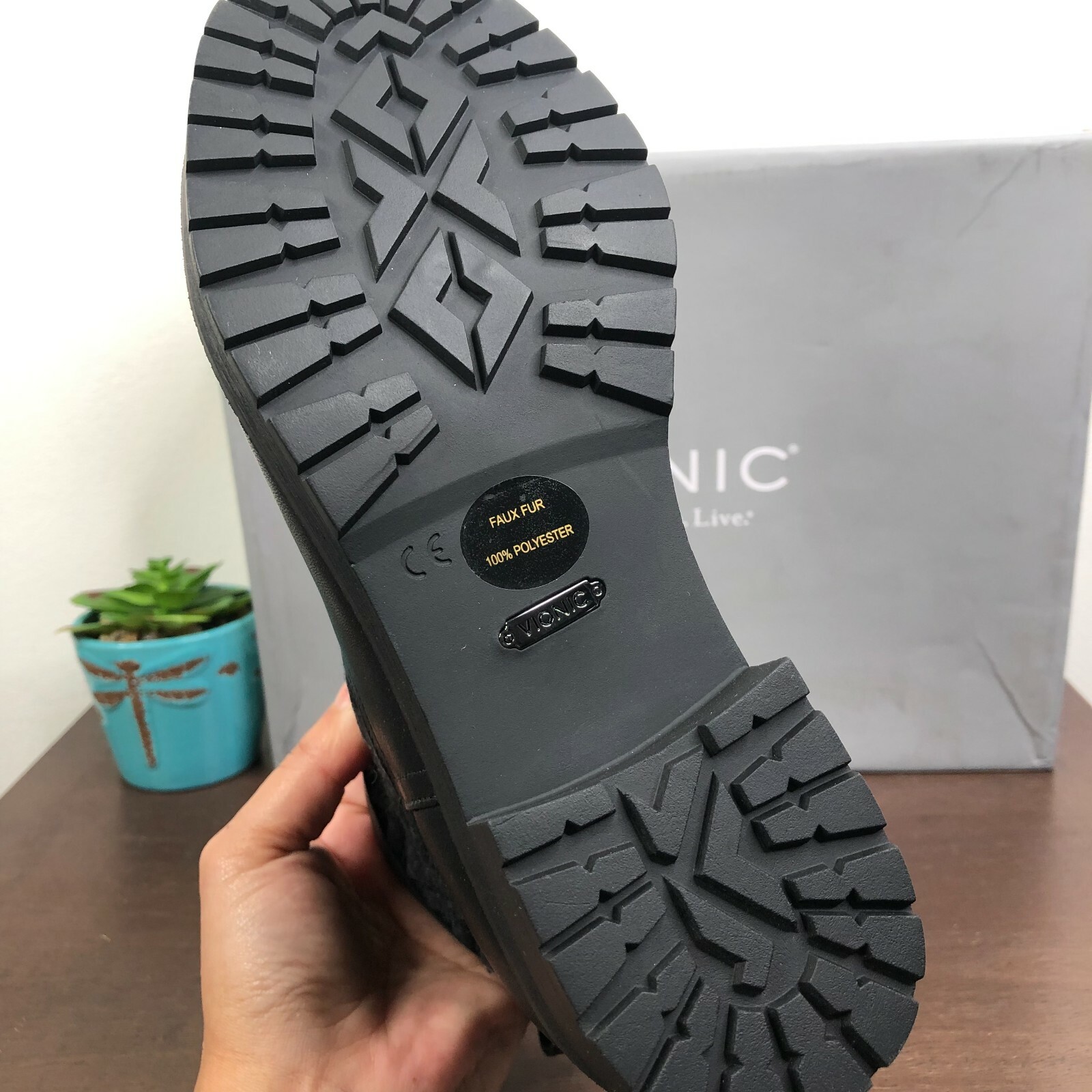 Vionic Women's Mystic Maple Weather 