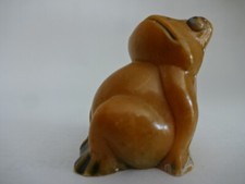 Fr&ouml;sche / 1972 " Altfigur " Happy Frogs " Ockerfarbig " Sitzend " Hong Kong