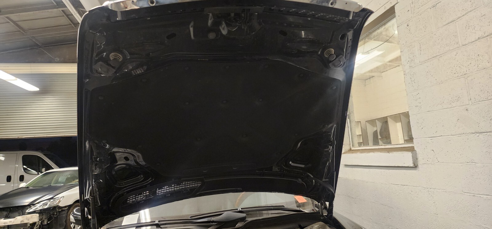 Maybach 62 2007 FRONT Hood