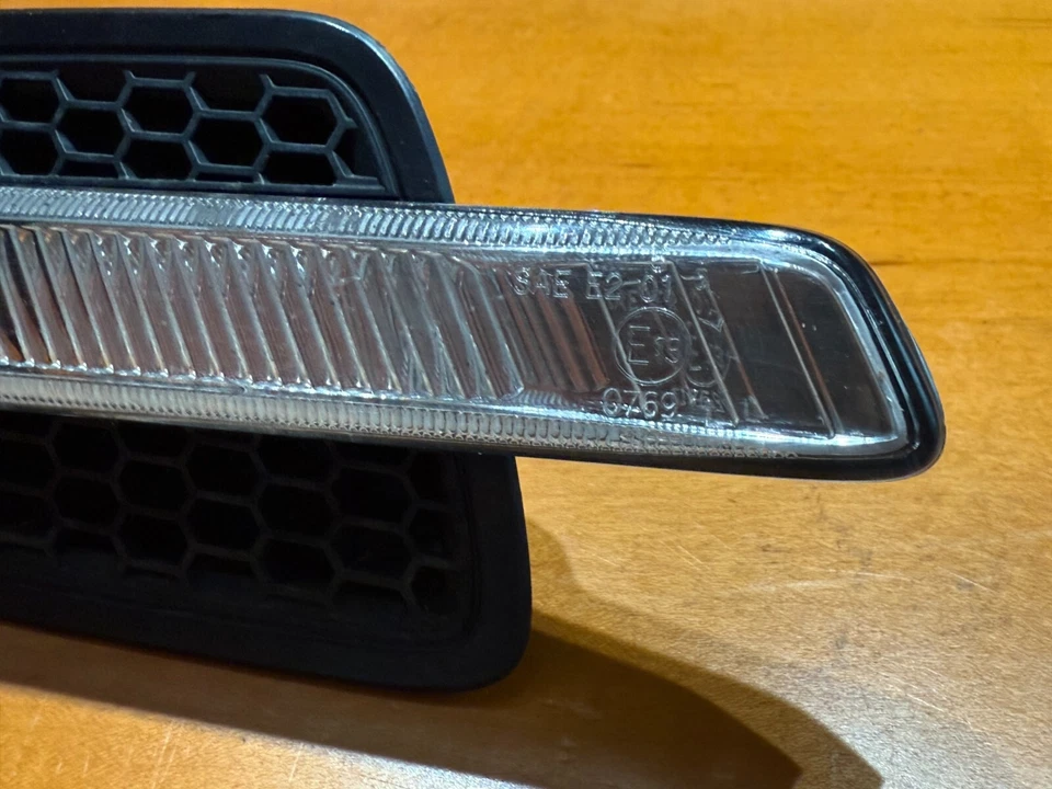 08-09 Pontiac G8 Luz de señalización lateral intermitente LADO IZQUIERDO Driver 92202363 Foto 2 de 4