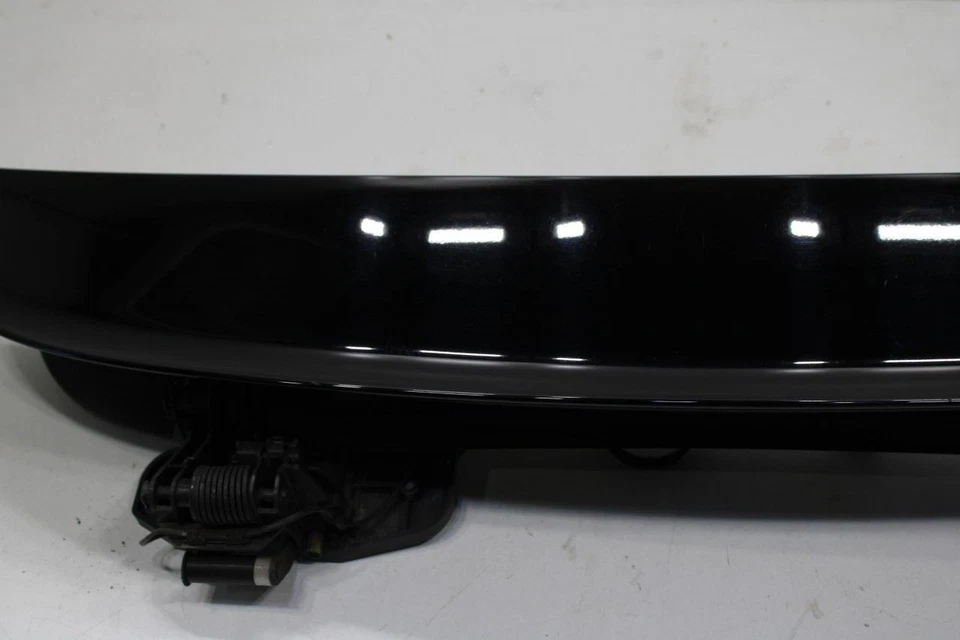 Оригинальный задний спойлер задней двери для Porsche Panamera 4 2014-2016 годов выпуска 970-512-201-13 - Изображение 3 из 4