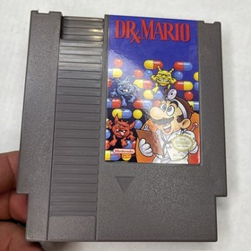 Dr. Mario - Nintendo Entertainment System NES 1985