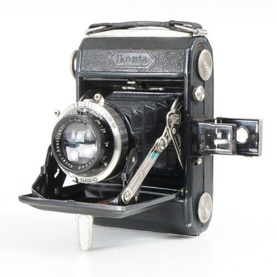 :Zeiss Ikon Ikonta 520 120 6x4.5 Camera w/ Novar Anastigmat 70mm f/3.5 Lens