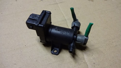 Mercedes-Benz W208 C208 CLK 230 K Unterdruckventil Magnetventil A2028000178