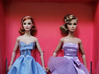 NRFB FRIEND OR FOE Poppy Parker Ginger Gilroy Gift set 12