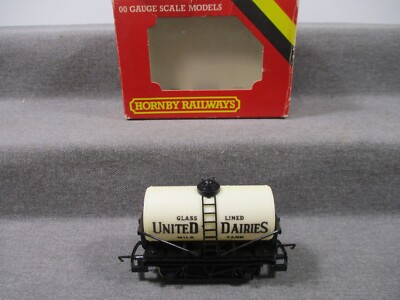 Hornby Railways H0 R 007 Güterwagen Milchwagen Kesselwagen United Dairies in OVP