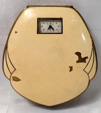 ILLINOIS WATCH COMPANY MAKEUP COMPACT AND ANALOG WATCH VINTAGE RETRO CLAMSHELL
