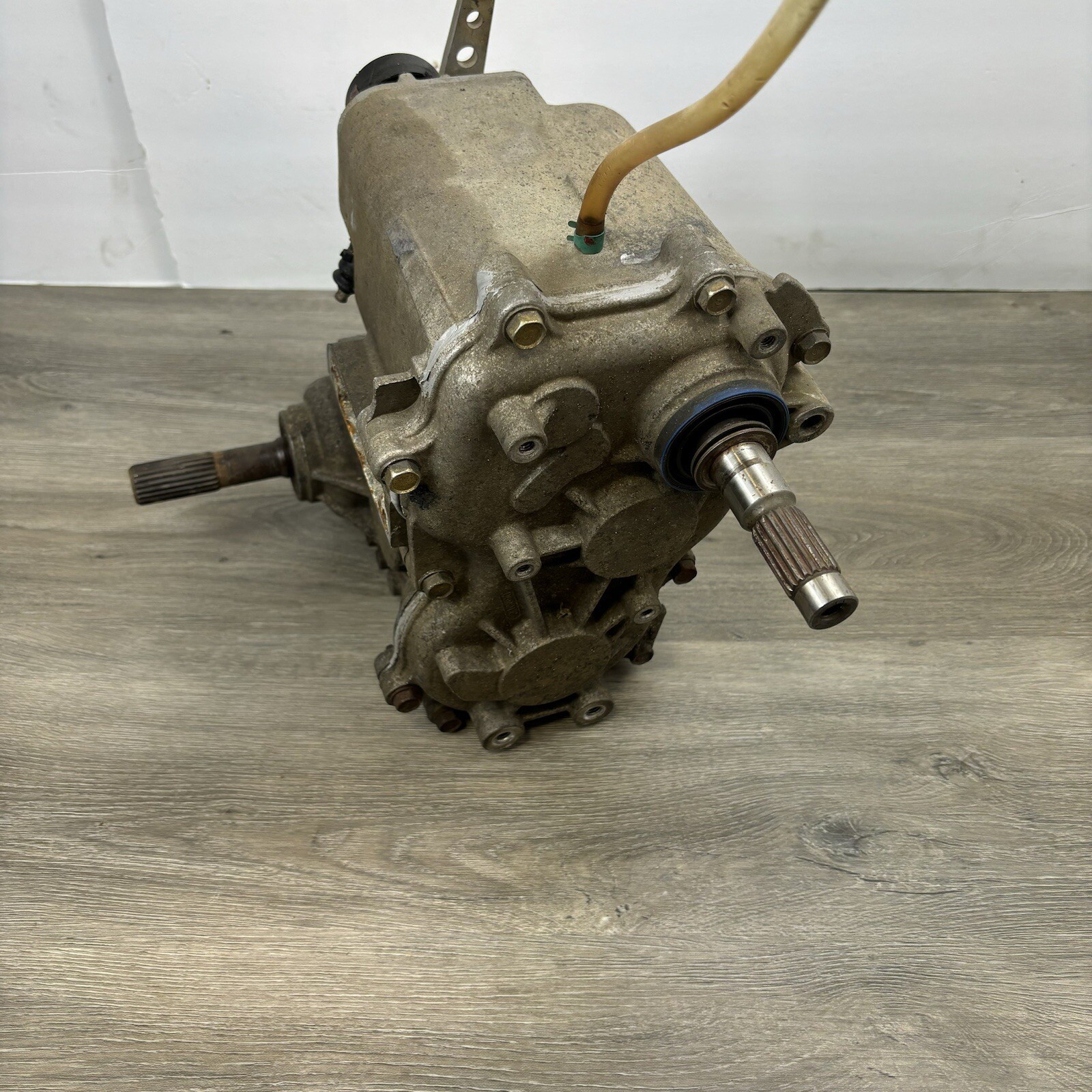 Picture 2 of 9