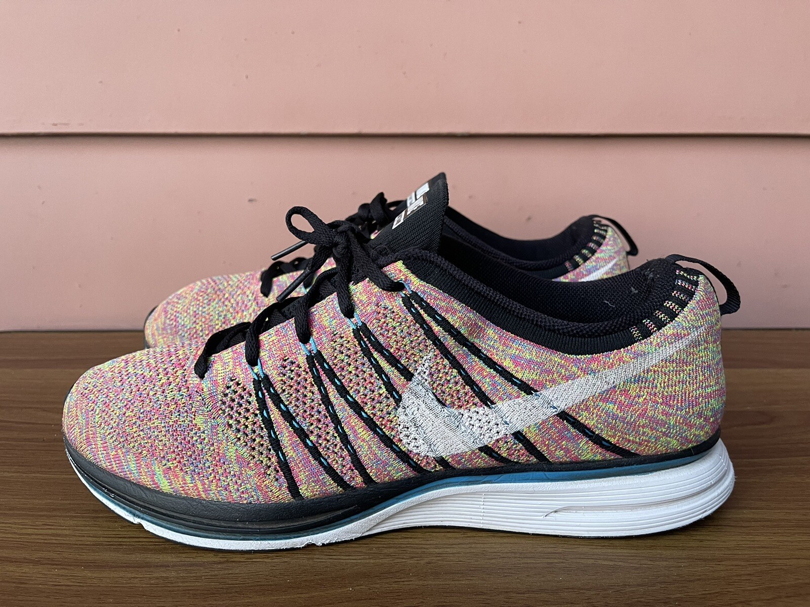 EUC Nike Flyknit Trainer Multicolor Men 