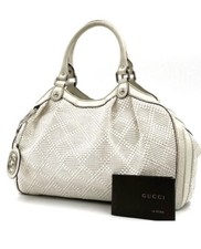 Autentica borsa a tracolla Gucci Sukey in pelle Diamante GG charm ad incastro