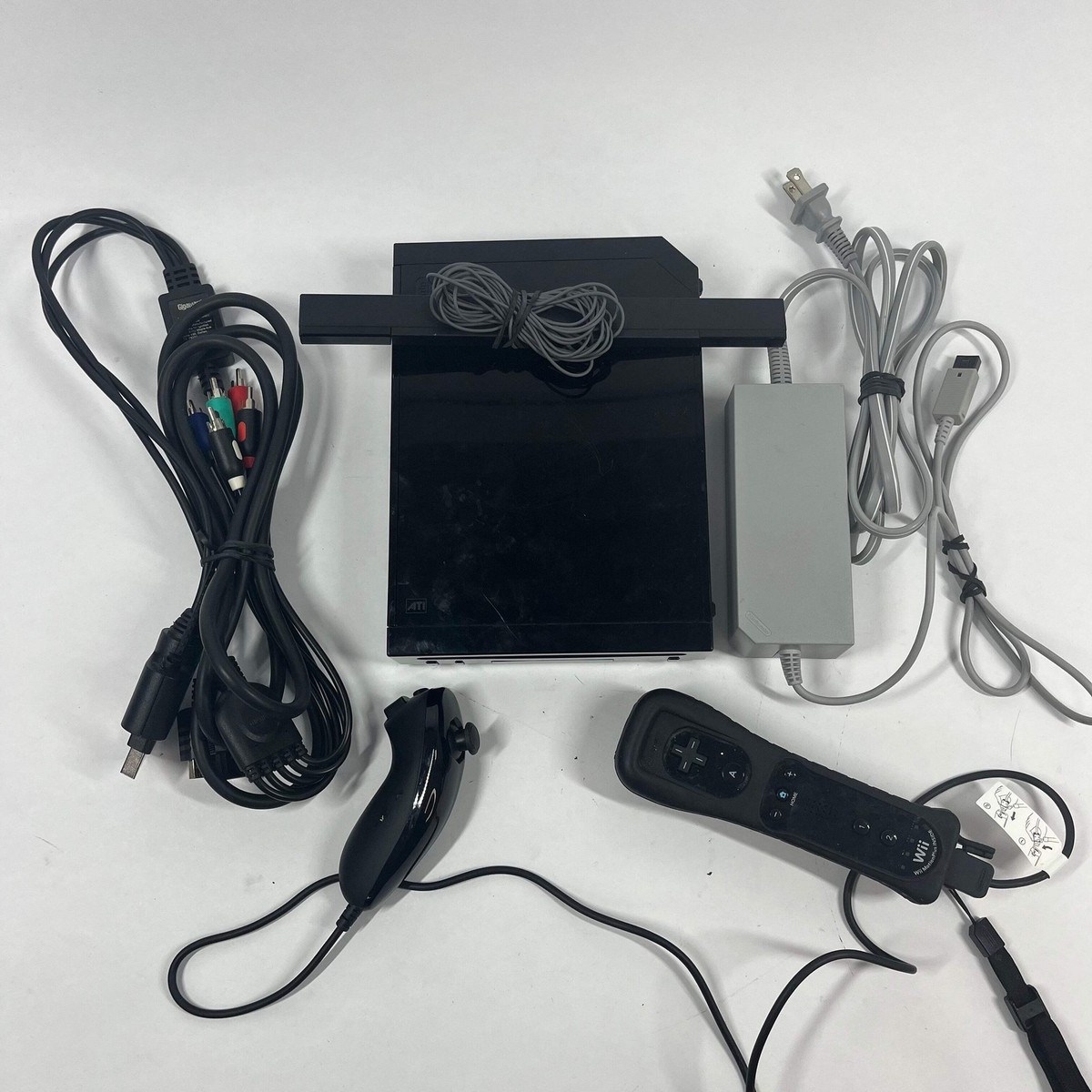 Nintendo Switch Nintendo Wii RVL-S-KAAH BOXED Nintendo Wii Video Game System RVL-001 Console Bundle