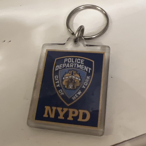 2007 New York Police Department city of New York keychain W/official sticker