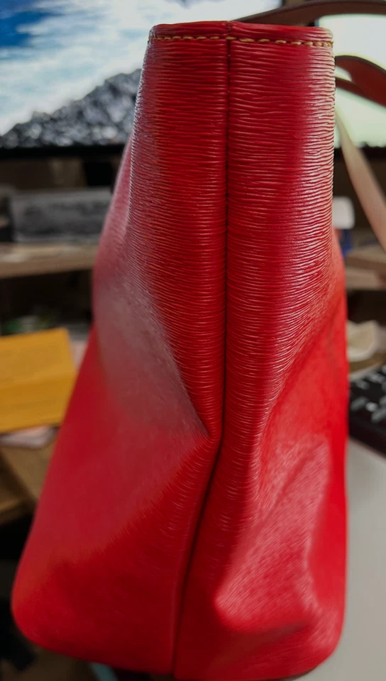 Dooney Bourke Grande Rojo Cremallera Shopper con Muñequera a Juego - Colección Corcho Foto 2 de 4