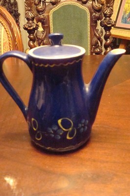 Waku Feuerfest Keramik, Germany, stove coffee/teapot to be left on stove [170i]