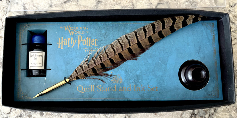 Universal Studios - The Wizarding World of Harry Potter Quill Stand and Ink Set
