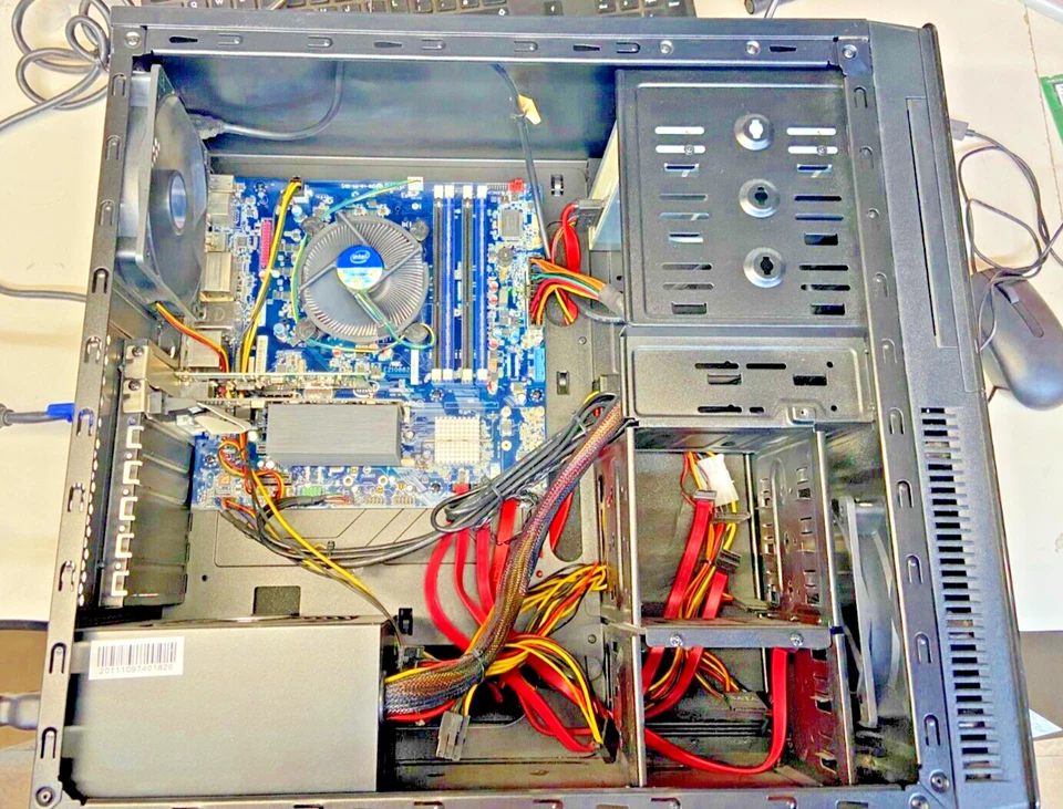 Tower PC Desktop - Intel DH77EB Motherboard - i7-3RD - 8GB RAM - 256GB SSD - WIN - Image 3 of 4