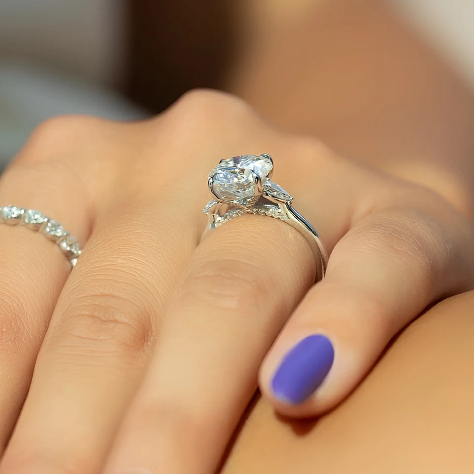 Women Wedding Ring Lab Grown Round Diamond 1.9 Carat IGI Certified 950 Platinum - Image 4 of 4