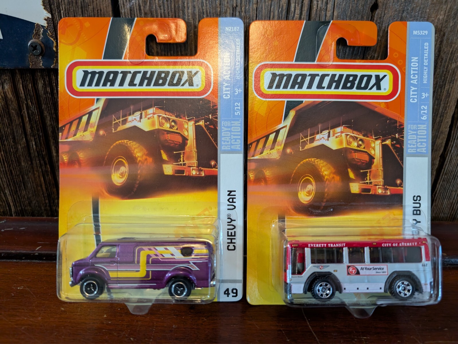 NIP Matchbox City Action Diecast Lot of 2 #49&50 NIP