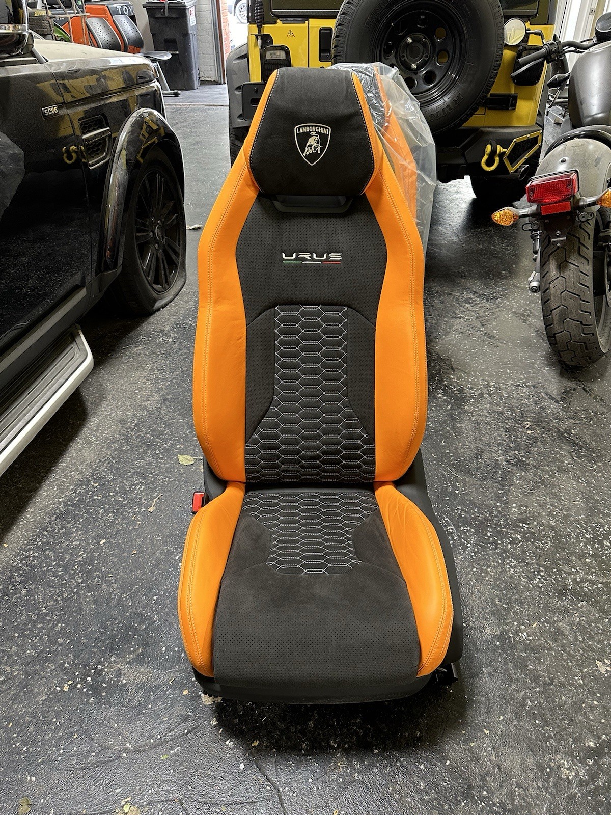 Lamborghini Urus 2020-2023 LEFT+INNER Seat
