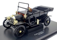 Universal Hobbies 1/18 Scale 4301 - Ford Model T Sedan - Black