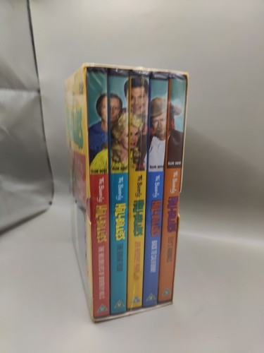 The Beverly Hillbillies Five DVD Boxset PAL New and Sealed - Bild 2 von 5