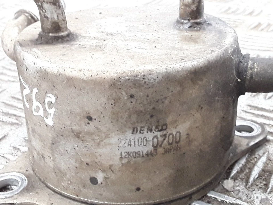 Honda Accord MK8 2.2i-DTEC 110kW Estate 2009 Engine Vacuum Pump 2241000700 - Image 3 of 4