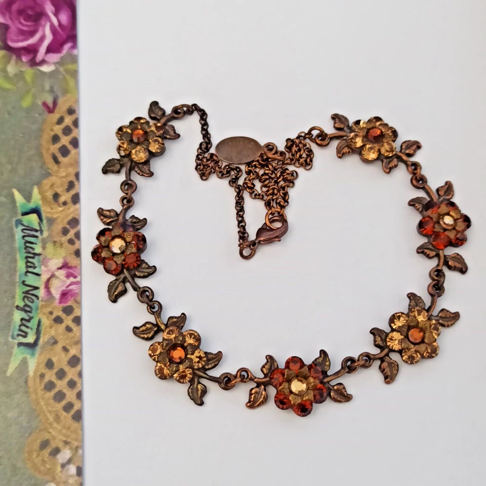 Collar Michal Negrin Tonos de Flores Marrones Hojas Chocker Cristales Romántico Foto 3 de 4