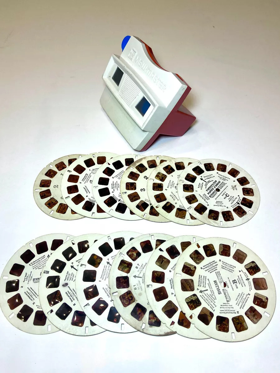 Vintage 1970s GAF ViewMaster 3D, with 12 Vintage View Master Reels