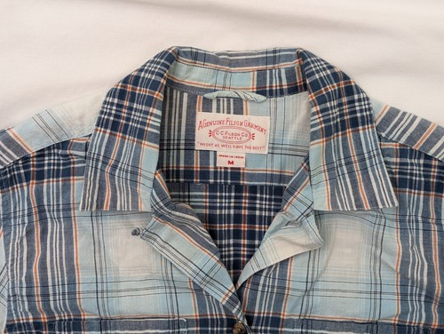 Filson Women’s Medium Cotton Plaid Camp Shirt Blue Red White Top - Picture 3 of 3