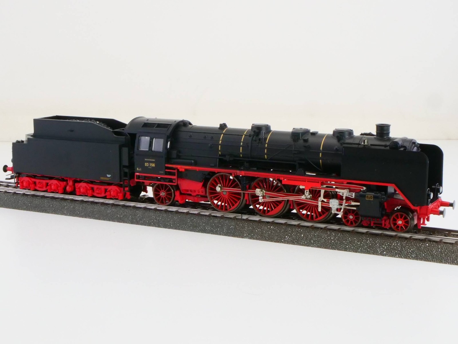 Märklin 33951 Steam Locomotive BR 03 156 Ep. II DRG DELTA Digital H0