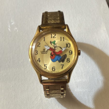 Disney Goofy Unisex Quartz Analog Gold Tone M...