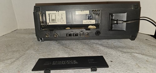 Magnavox D2999 PLL AM/FM Shortwave Receiver - Zdjęcie 9 z 11