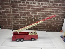 Vintage 1970's Tonka AERIAL LADDER Pressed Steel FIRE TRUCK  No Side Ladder
