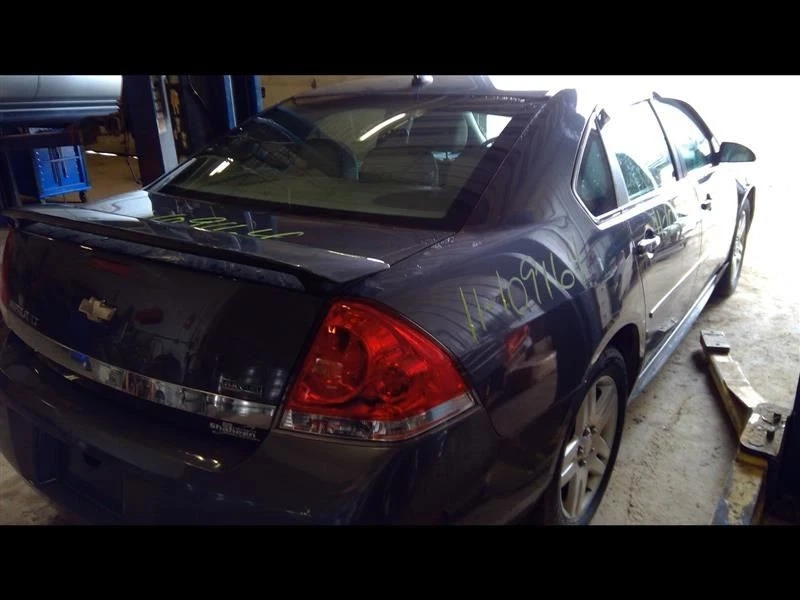 08 09 10 11 12 13 Chevrolet Impala Jack Montaje  Foto 4 de 4