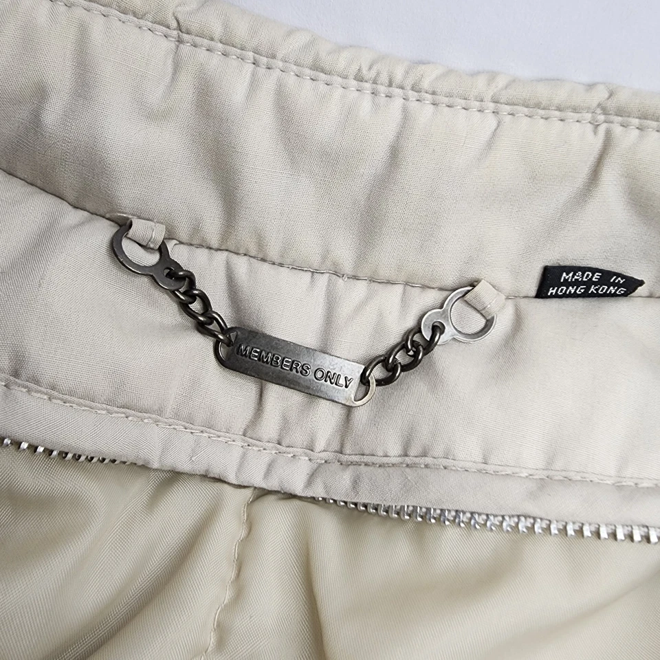 Vintage 1980's MEMBERS ONLY Zip-Up Bomber Casual Jacket, Beige/Tan Sz M 40 - EUC - Image 4 of 4