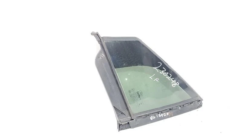 Front Left Door Vent Glass Broke Clips OEM 2013 2020 Ford Fusion - Image 4 of 4