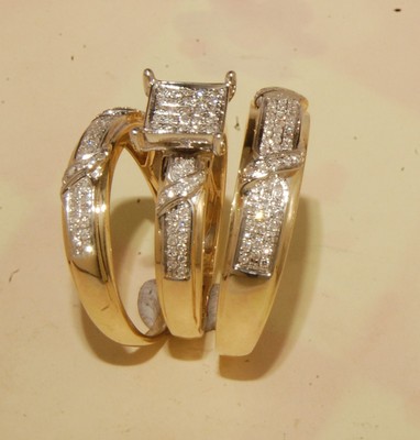 Gelbgold und Diamant Eheringe & Verlobungsring Herren & Damen Trio Set