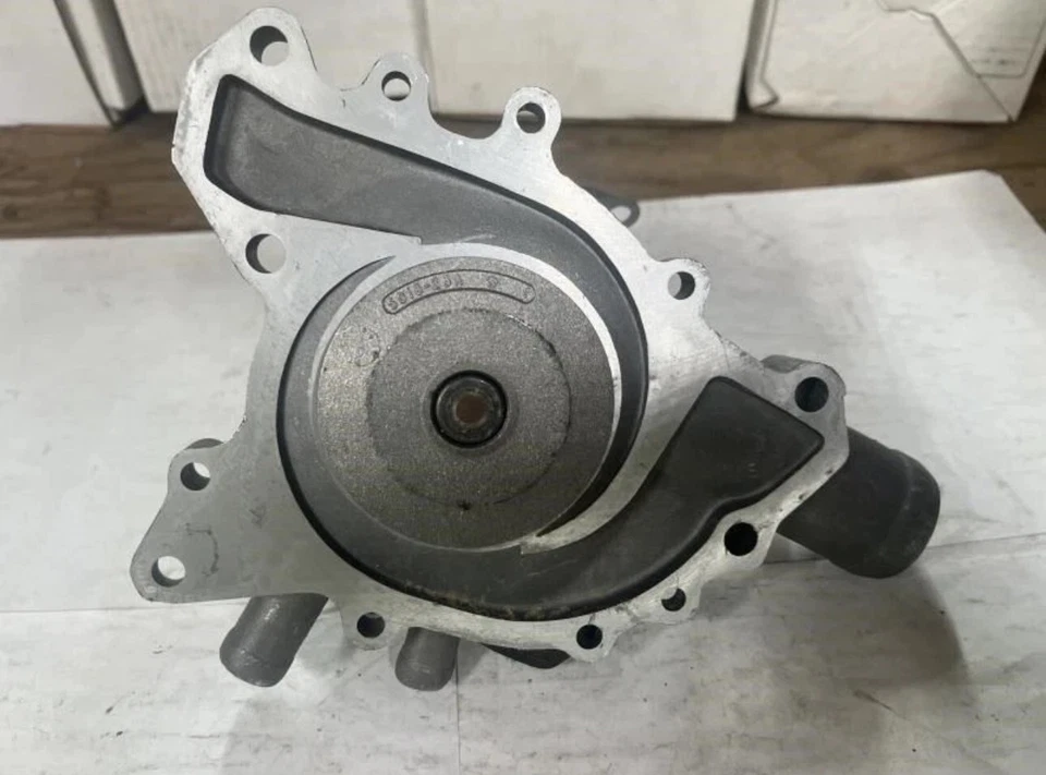 Bomba de agua compatible con 84-85 Buick Oldsmobile 98 Century Cutlass 3,8 L 12 V VIN 3 Foto 3 de 3