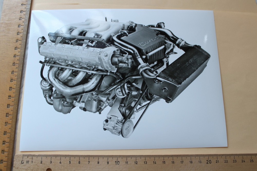 Porsche 944 Turbo Engine 220PS 2479cc Factory Press Photo Porsche 944 Turbo Engine 220PS 2479cc Factory Press Photo
